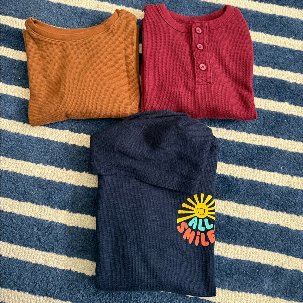 Boys Thermal long sleeve lot size 5T! Gently worn, Old Navy!
